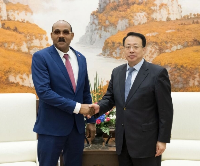 Shanghai Mayor Gong Zheng Meets with Prime Minister Browne of Antigua and Barbuda