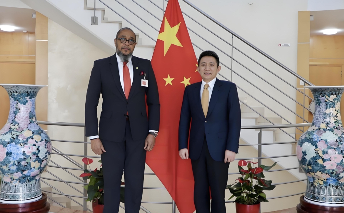 Antigua and Barbuda and China WTO Ambassadors Hold Bilateral Meeting