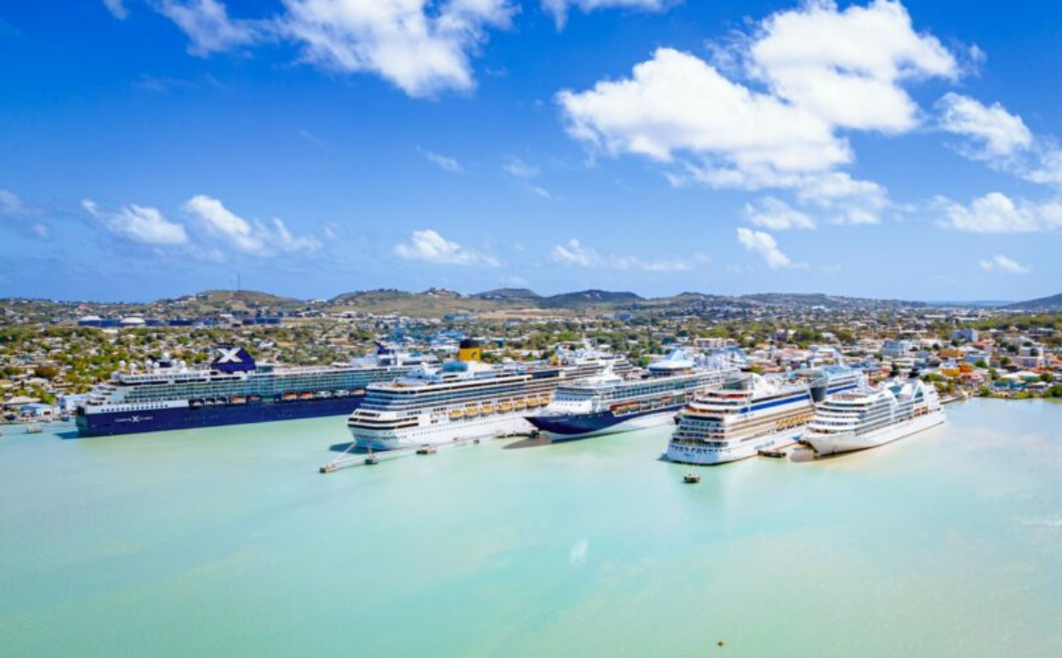 安提瓜邮轮港预计2月份共将迎来15万名邮轮乘客